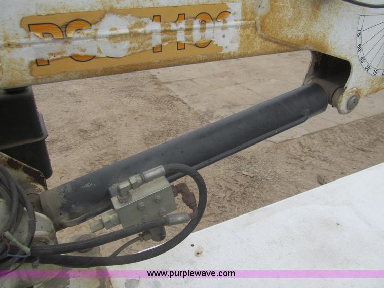 image for item I7012 2001 Ford F450 Super Duty service truck