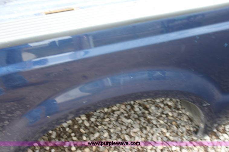 image for item I7421 2008 Ford F250 short bed pickup truck bed