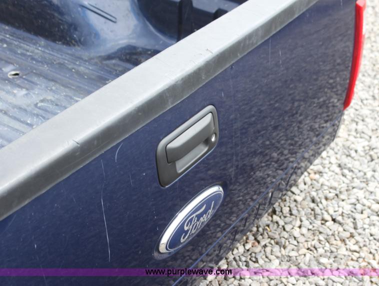 image for item I7421 2008 Ford F250 short bed pickup truck bed