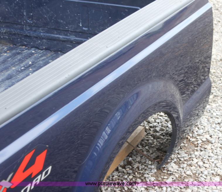 image for item I7421 2008 Ford F250 short bed pickup truck bed