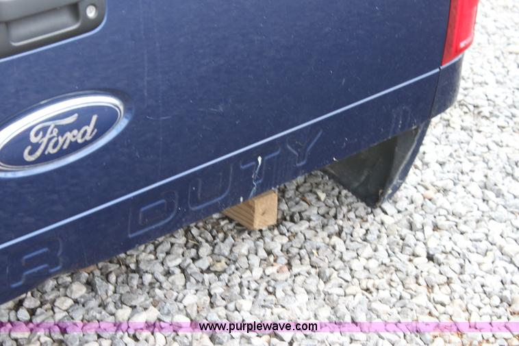 image for item I7421 2008 Ford F250 short bed pickup truck bed