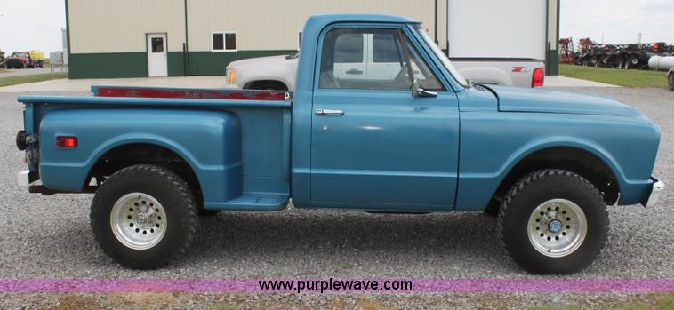 image for item I7422 1967 Chevrolet C10 pickup truck
