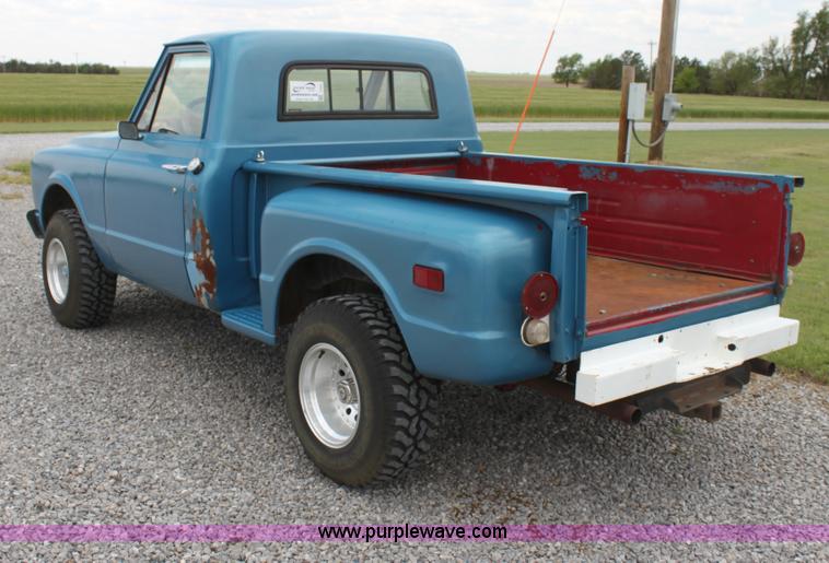 image for item I7422 1967 Chevrolet C10 pickup truck