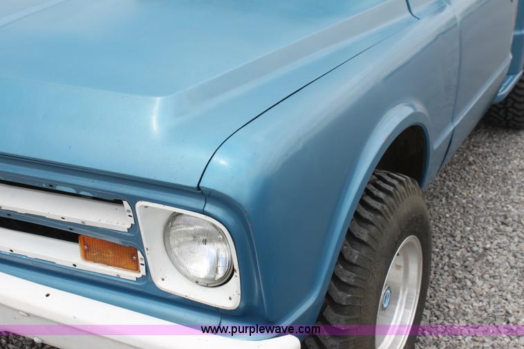 image for item I7422 1967 Chevrolet C10 pickup truck