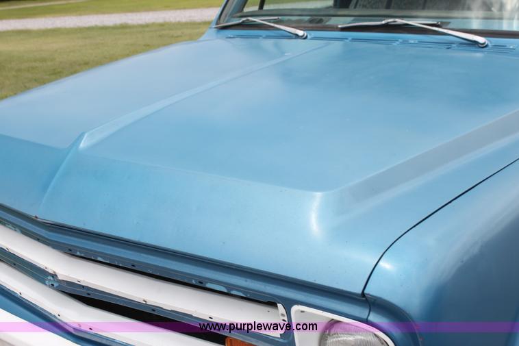 image for item I7422 1967 Chevrolet C10 pickup truck