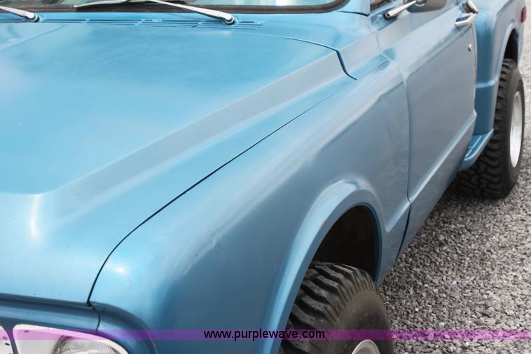 image for item I7422 1967 Chevrolet C10 pickup truck