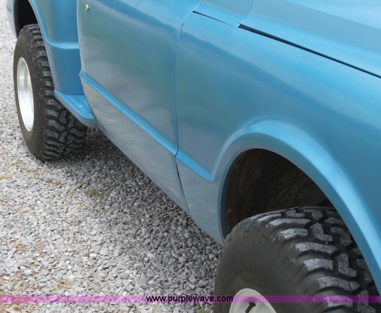 image for item I7422 1967 Chevrolet C10 pickup truck