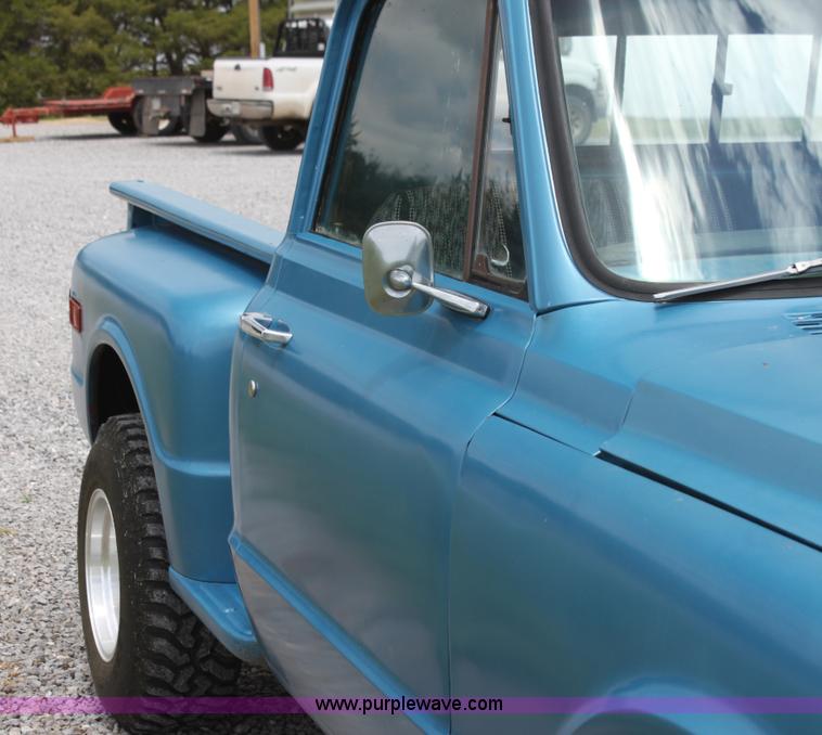 image for item I7422 1967 Chevrolet C10 pickup truck