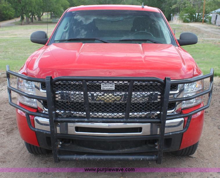 image for item I7423 2007 Chevrolet Silverado 1500 Z71 Crew Cab pickup truck