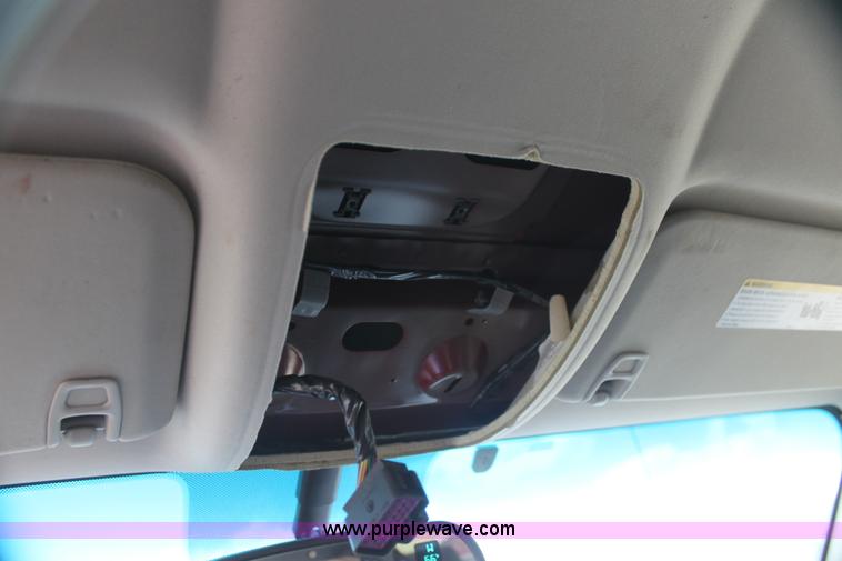 image for item I7423 2007 Chevrolet Silverado 1500 Z71 Crew Cab pickup truck