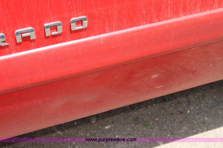 image for item I7423 2007 Chevrolet Silverado 1500 Z71 Crew Cab pickup truck