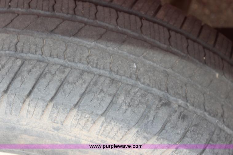 image for item I7423 2007 Chevrolet Silverado 1500 Z71 Crew Cab pickup truck