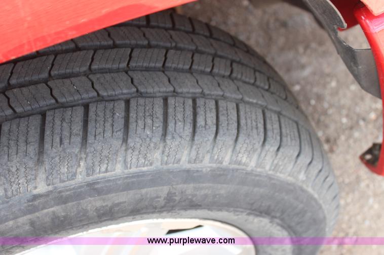 image for item I7423 2007 Chevrolet Silverado 1500 Z71 Crew Cab pickup truck