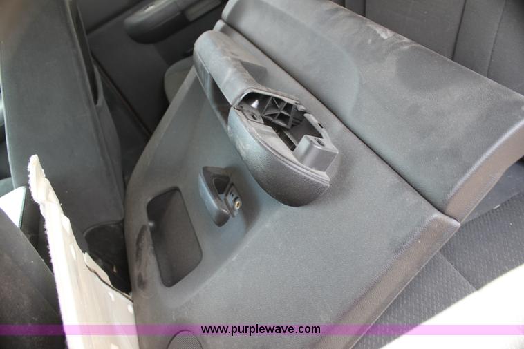 image for item I7423 2007 Chevrolet Silverado 1500 Z71 Crew Cab pickup truck