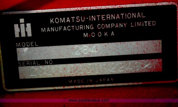 image for item I7461 1981 International 284 tractor