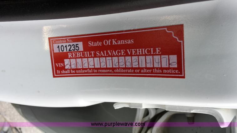 image for item I9358 2003 Chevrolet Avalanche 1500 pickup truck