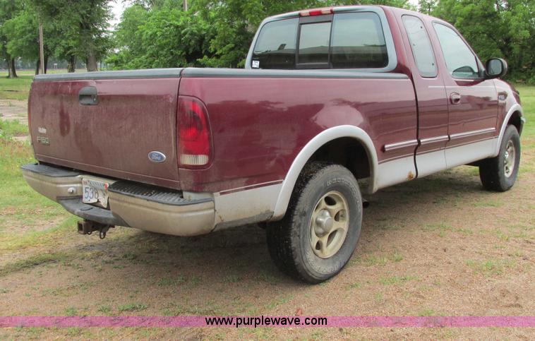image for item I9648 1997 Ford F150 XLT Lariat SuperCab pickup truck