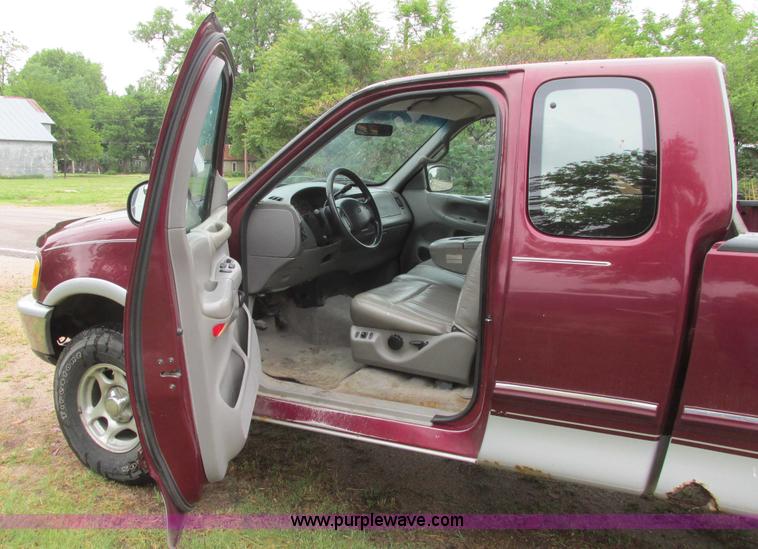 image for item I9648 1997 Ford F150 XLT Lariat SuperCab pickup truck