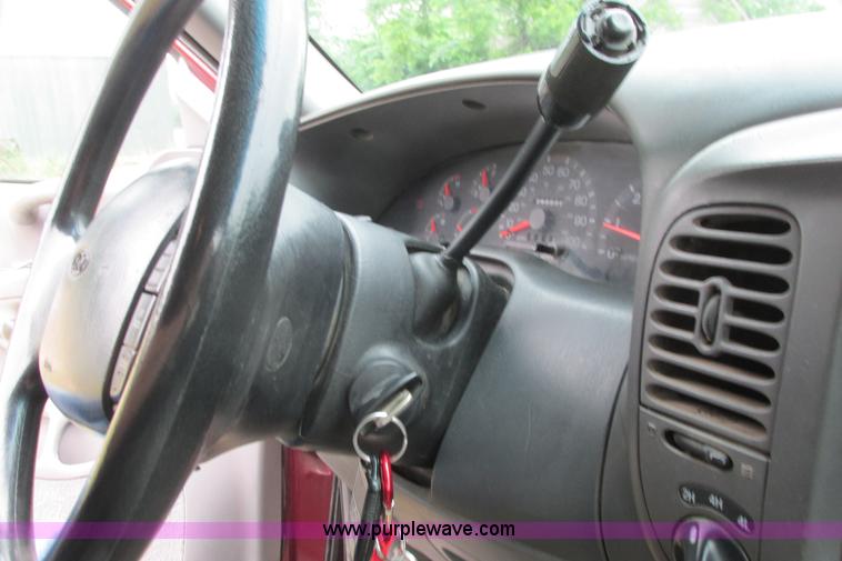 image for item I9648 1997 Ford F150 XLT Lariat SuperCab pickup truck