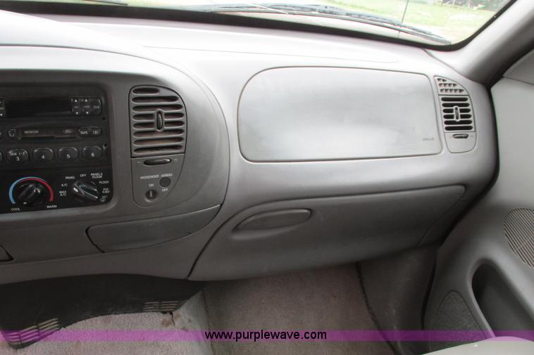 image for item I9648 1997 Ford F150 XLT Lariat SuperCab pickup truck