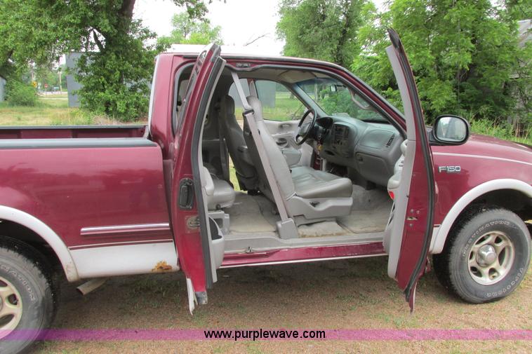 image for item I9648 1997 Ford F150 XLT Lariat SuperCab pickup truck