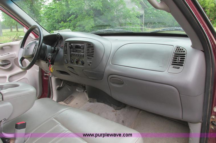 image for item I9648 1997 Ford F150 XLT Lariat SuperCab pickup truck