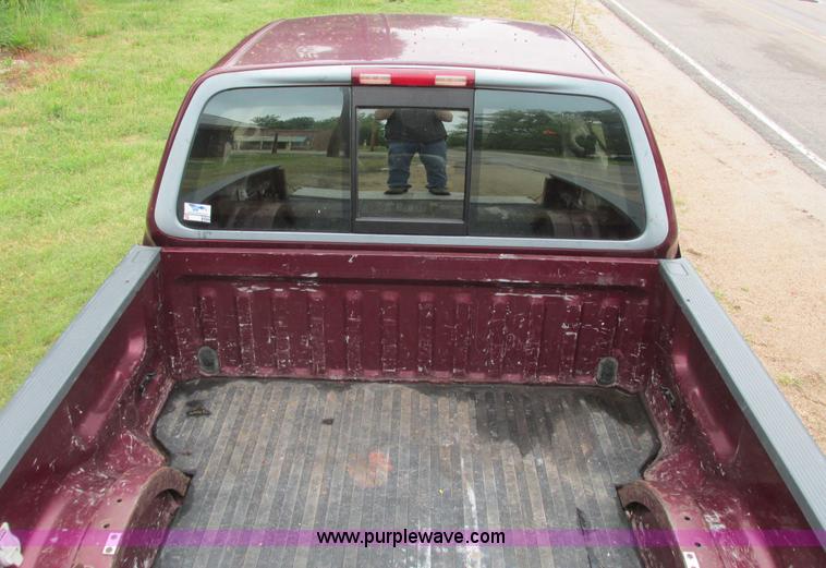 image for item I9648 1997 Ford F150 XLT Lariat SuperCab pickup truck