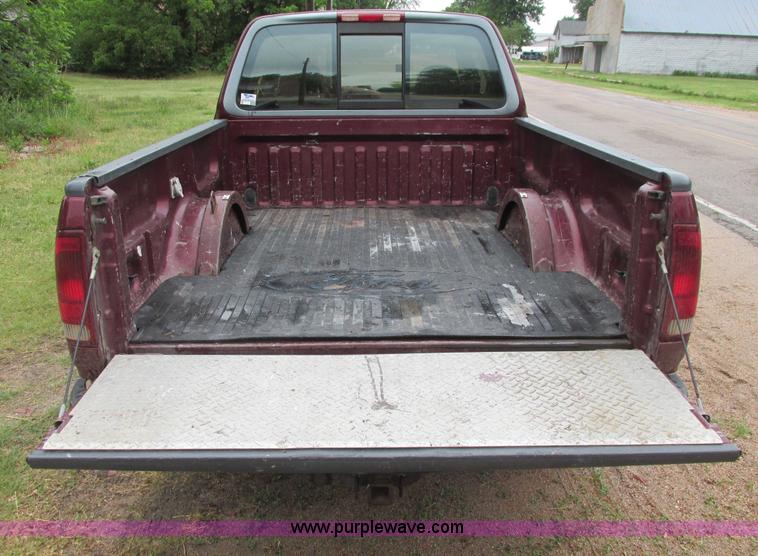 image for item I9648 1997 Ford F150 XLT Lariat SuperCab pickup truck