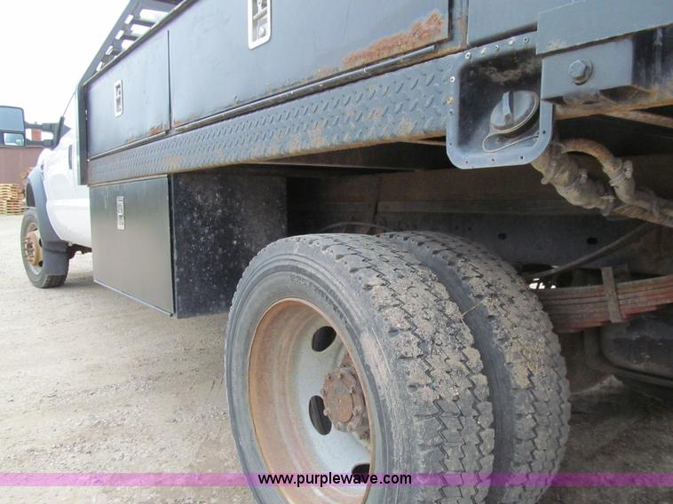 image for item J3478 2008 Ford F450 Super Duty XL Crew Cab flatbed truck