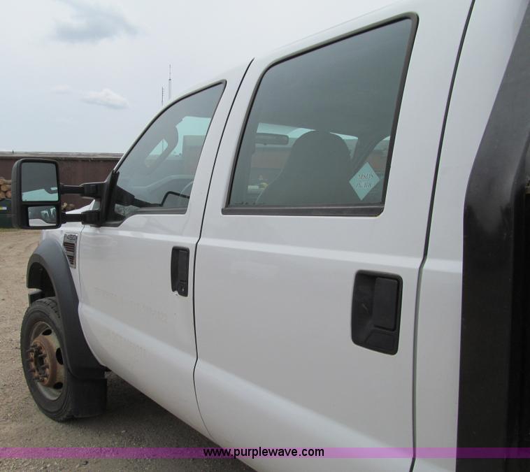image for item J3478 2008 Ford F450 Super Duty XL Crew Cab flatbed truck