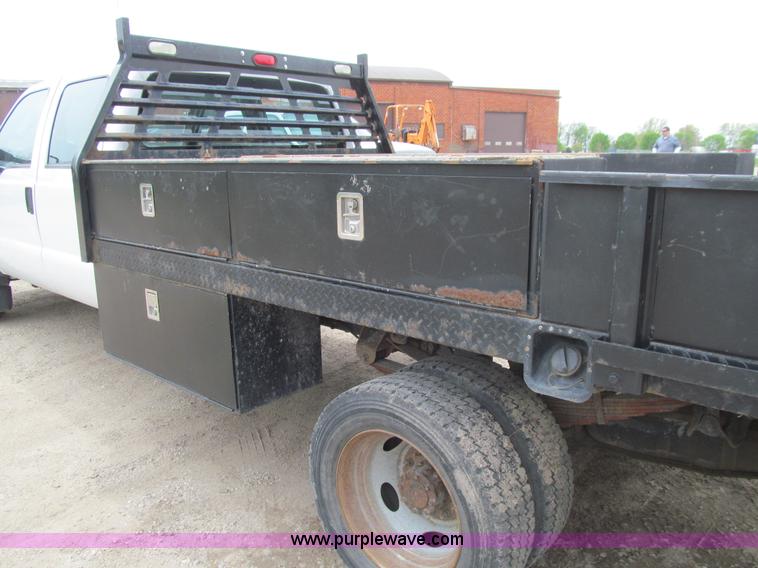 image for item J3478 2008 Ford F450 Super Duty XL Crew Cab flatbed truck
