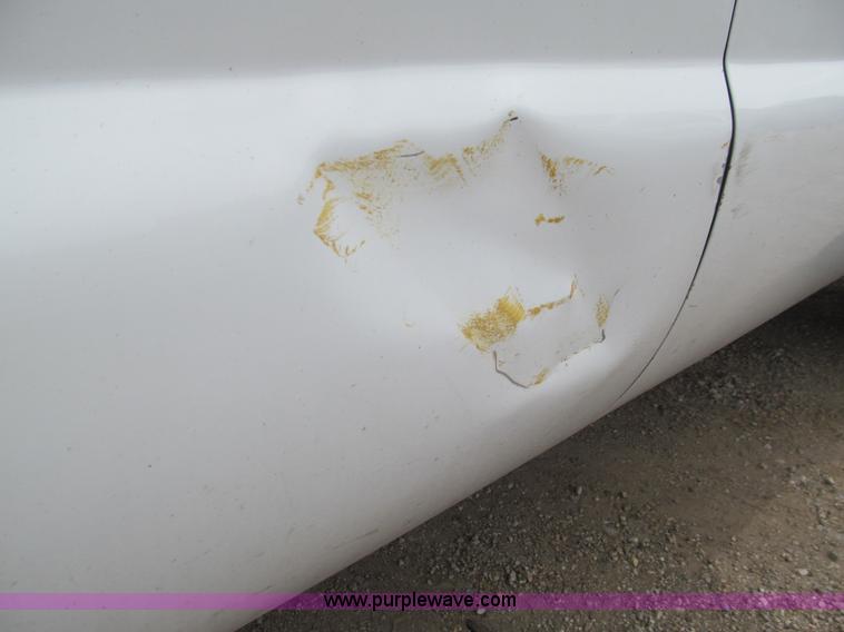 image for item J3478 2008 Ford F450 Super Duty XL Crew Cab flatbed truck