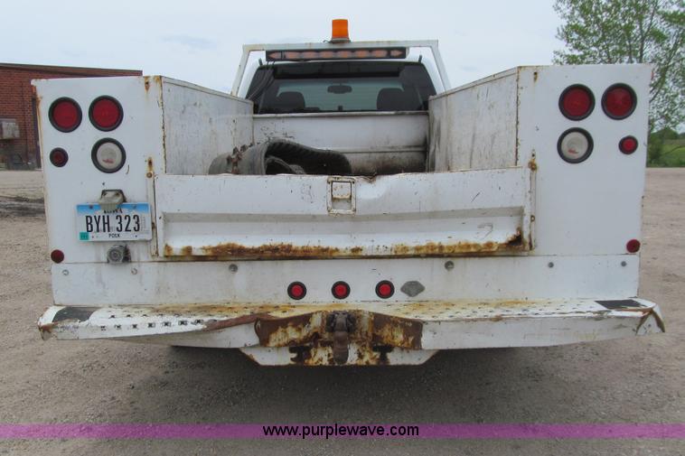 image for item J3479 2006 Chevrolet Silverado 3500 Ext. Cab utility truck