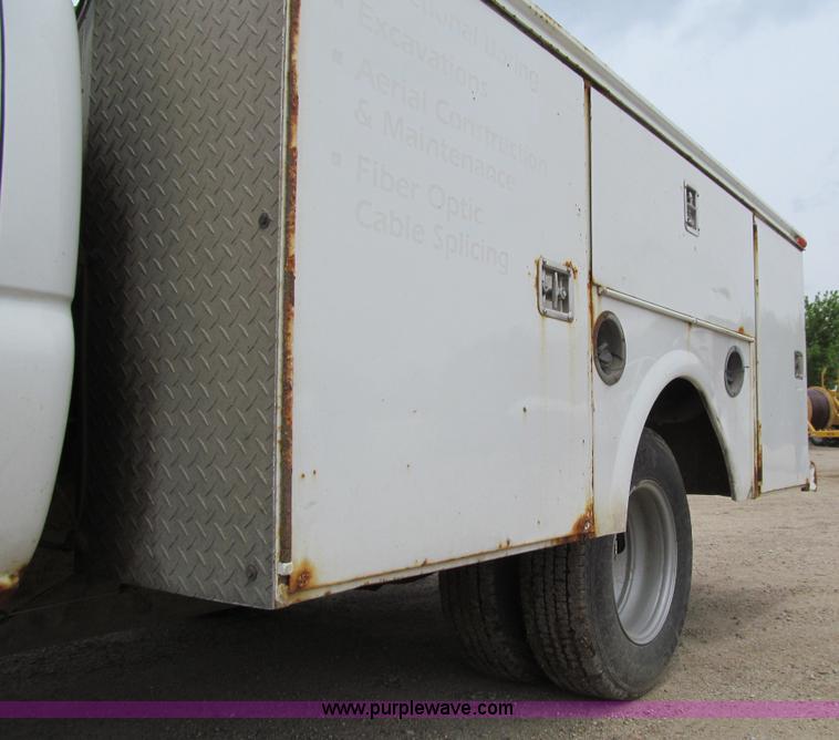 image for item J3479 2006 Chevrolet Silverado 3500 Ext. Cab utility truck