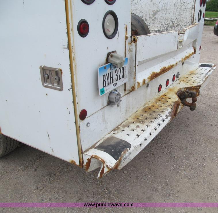 image for item J3479 2006 Chevrolet Silverado 3500 Ext. Cab utility truck