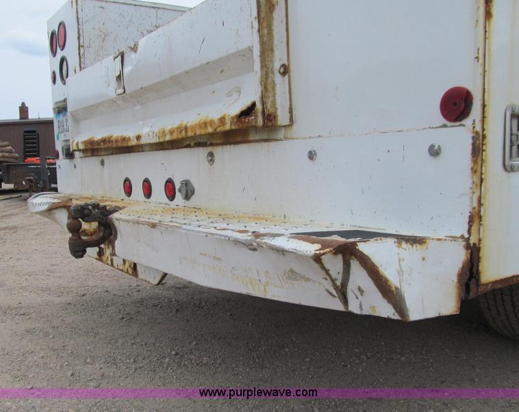 image for item J3479 2006 Chevrolet Silverado 3500 Ext. Cab utility truck