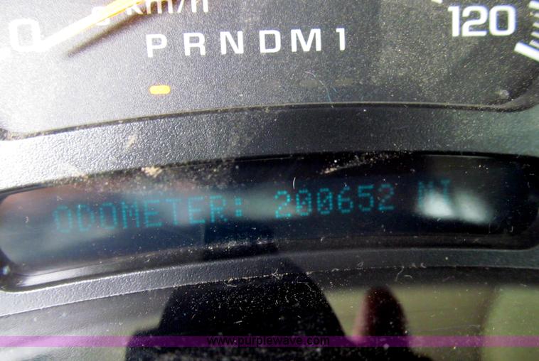 image for item J3479 2006 Chevrolet Silverado 3500 Ext. Cab utility truck