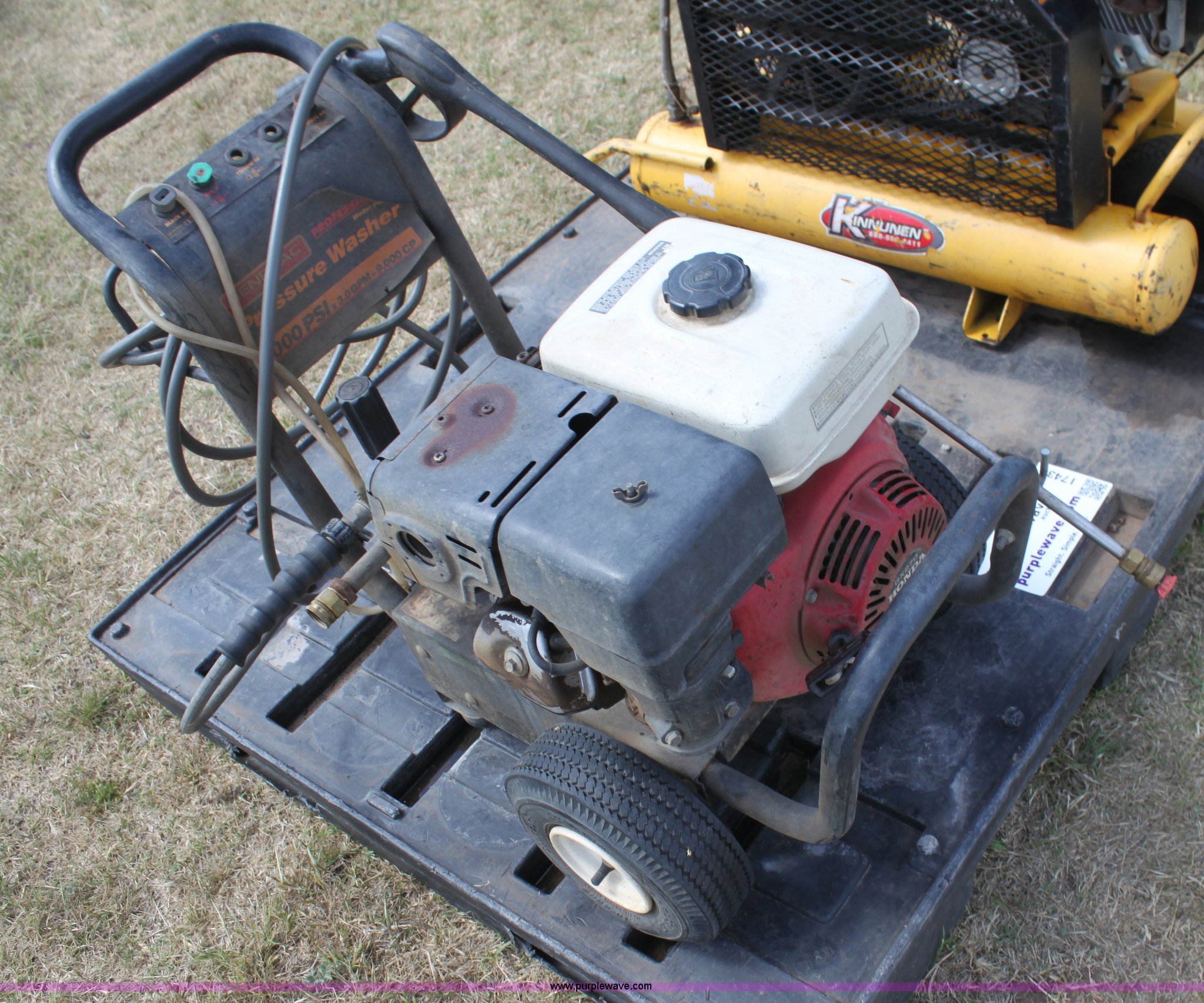 Assorted tools in Enid, OK Item I7436 sold Purple Wave