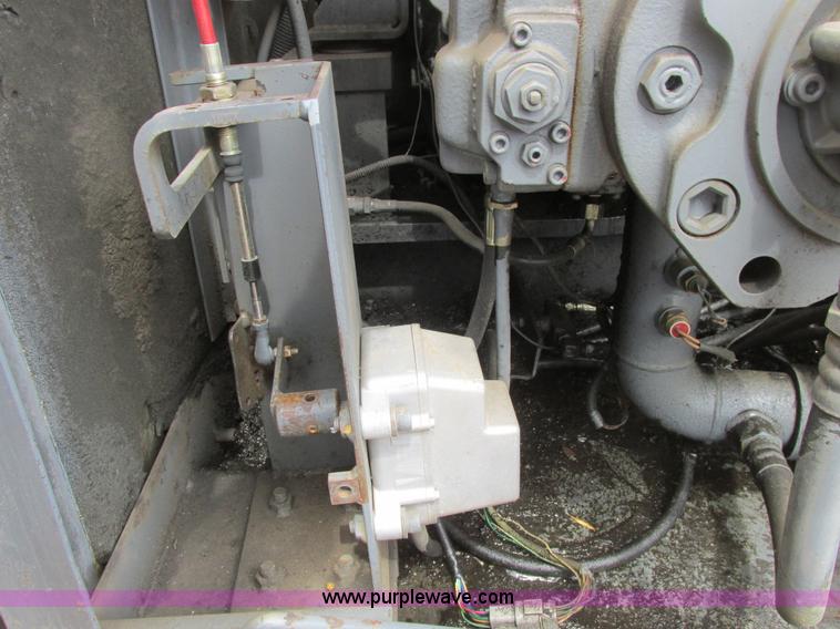 image for item A8681 1995 Case 9030B excavator