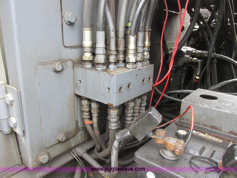 image for item A8681 1995 Case 9030B excavator