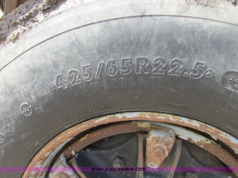 image for item A8682 1990 International 1840 dump truck