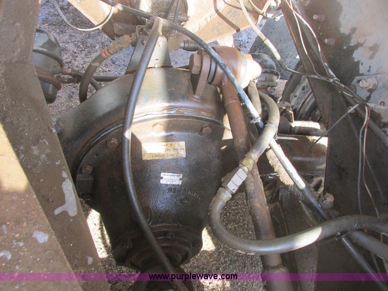 image for item A8682 1990 International 1840 dump truck