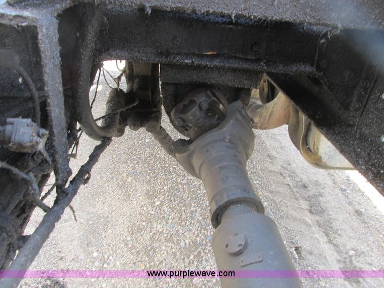 image for item A8682 1990 International 1840 dump truck