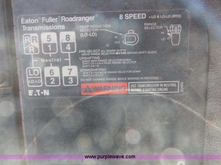 image for item A8682 1990 International 1840 dump truck