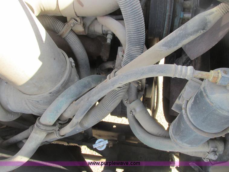 image for item A8682 1990 International 1840 dump truck