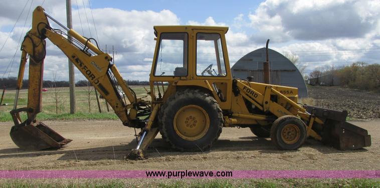 image for item A8685 1985 Ford 655A backhoe