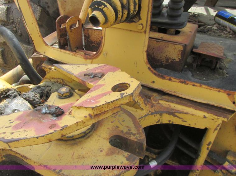 image for item A8685 1985 Ford 655A backhoe