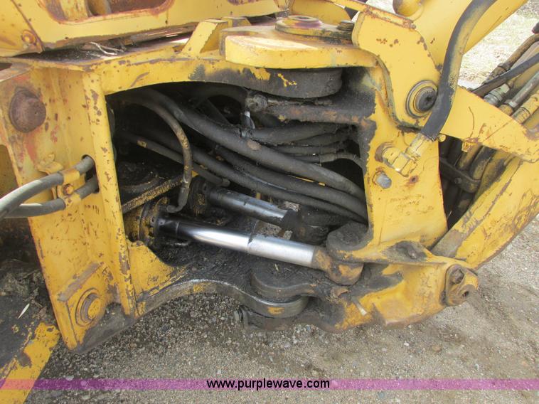 image for item A8685 1985 Ford 655A backhoe
