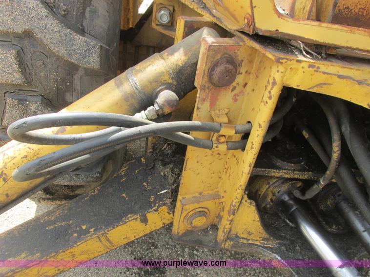 image for item A8685 1985 Ford 655A backhoe