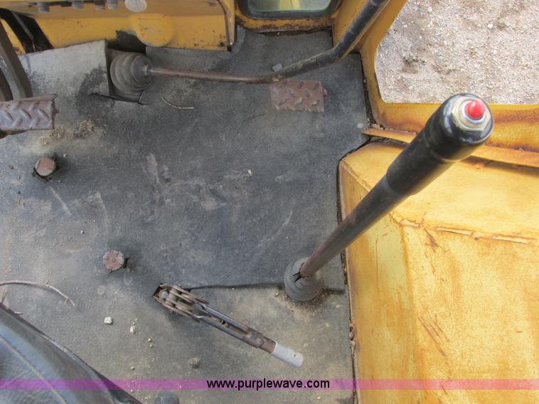 image for item A8685 1985 Ford 655A backhoe